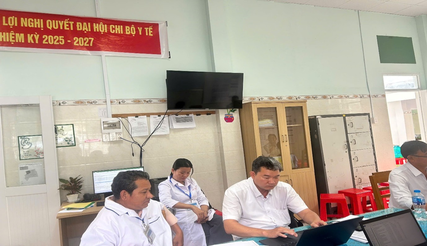 Trung tâm Y tế Tịnh Biên triển khai kiểm tra cuối năm 2025 tại các trạm y tế